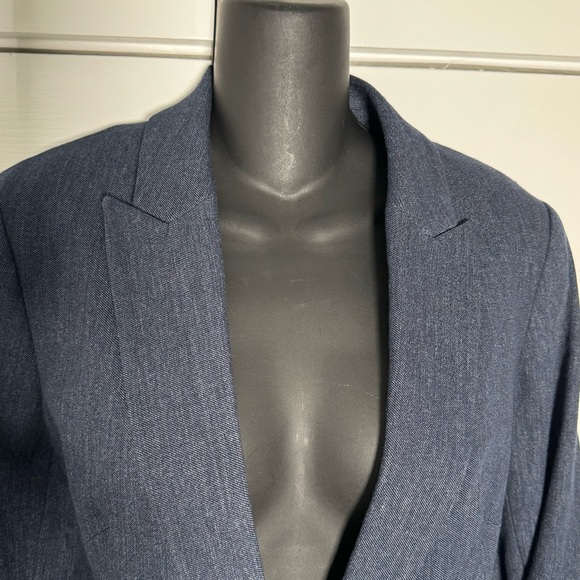 Express Editor Denim-Look Tailored Blazer NWT Medium Chic Polished Style $148 - Picture 8 of 10